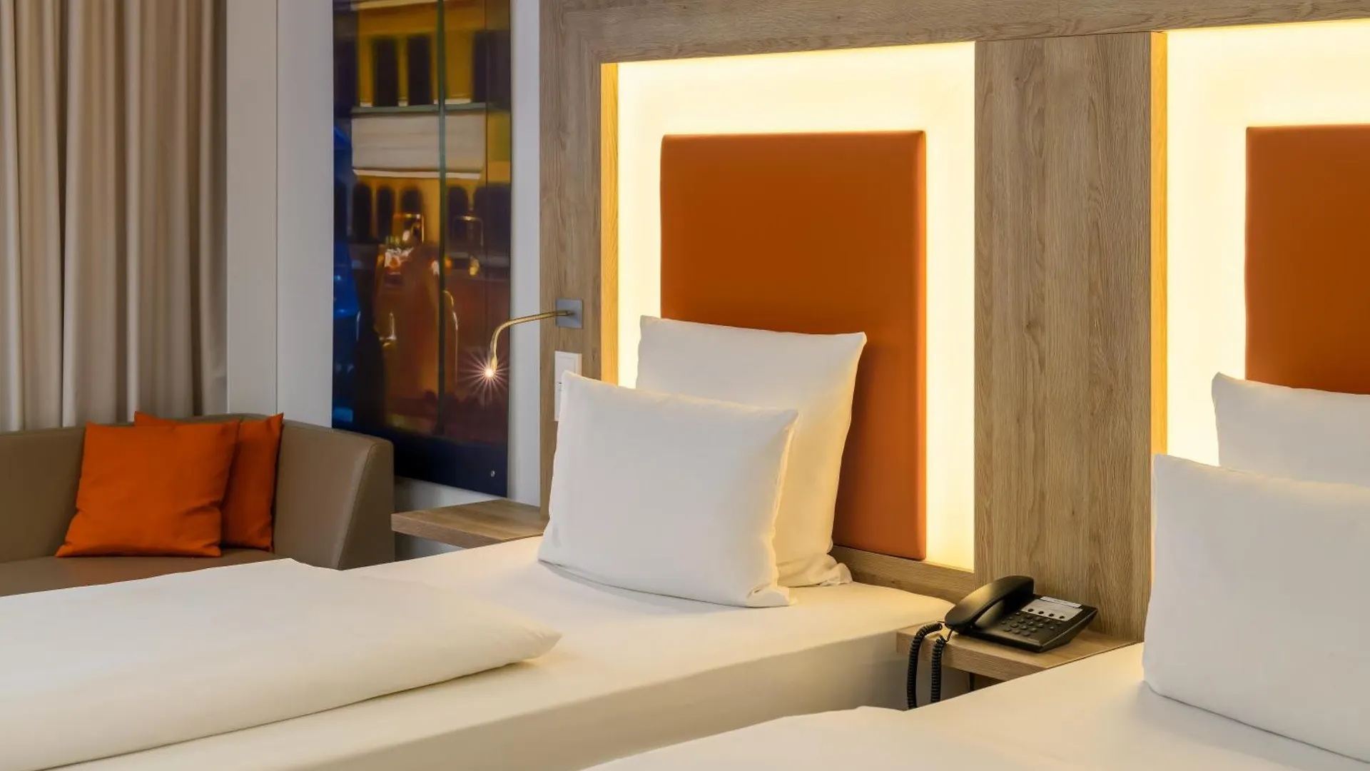 Novotel Nuernberg Centre Ville 4*, Nuremberg